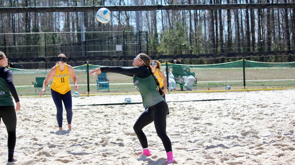 Beach Volleyball Competes at Lynchburg Tournament